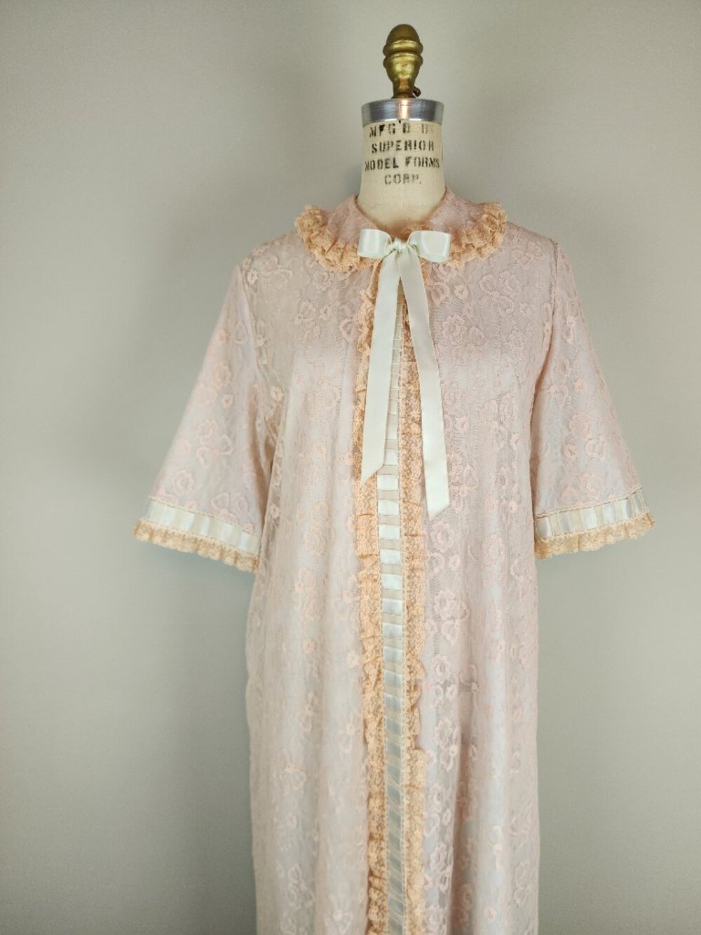 Romantic Vintage I. Magnin & Co Pastel + Pale Pink Lace Over Pale Blue Robe